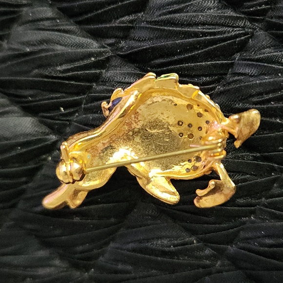 Cute Vintage penguin with red poinsettia. Rhinestones. - Picture 3 of 11